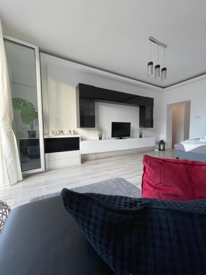 Aleje Jerozolimskie 11 19 - Darmowy Parking - Free Parking - 1km Do Dworca Centralnego, 850m Stacja Metra Nowy Swiat Appartement *