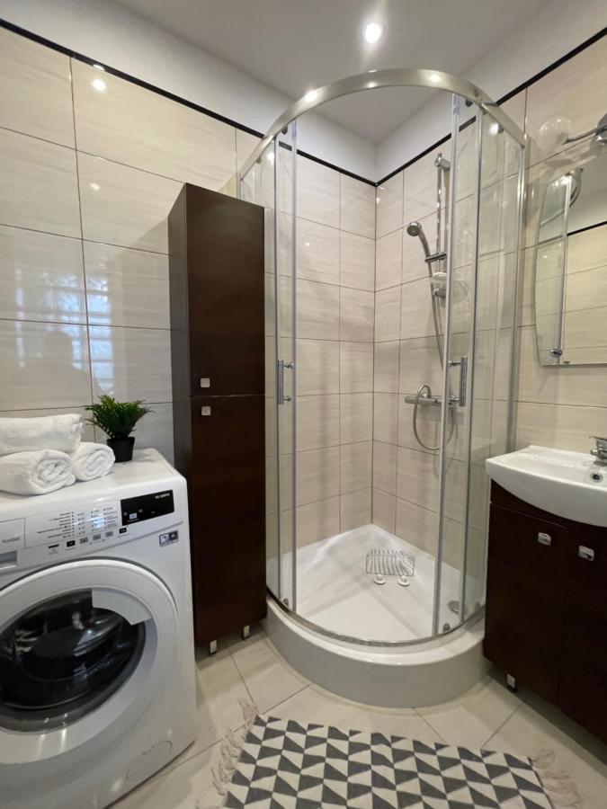 Aleje Jerozolimskie 11 19 - Darmowy Parking - Free Parking - 1km Do Dworca Centralnego, 850m Stacja Metra Nowy Swiat Appartement