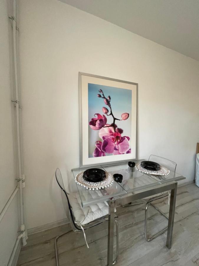 Aleje Jerozolimskie 11 19 - Darmowy Parking - Free Parking - 1km Do Dworca Centralnego, 850m Stacja Metra Nowy Swiat Appartement